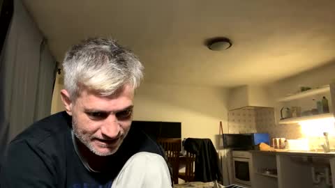 guardiannif_ online show from March 3, 1:38 am