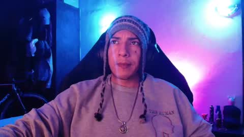 Snapshot of guayaco_ chatting on January 27, 12:37 pm Guayaco  online show from January 27, 12:37 pm