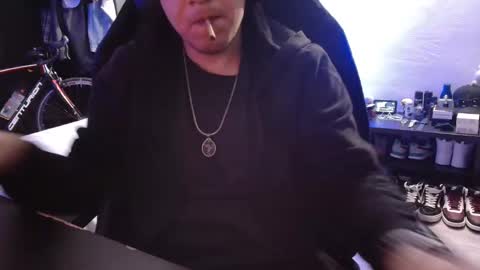 Snapshot of guayaco_ chatting on February 23, 12:54 pm Guayaco  online show from February 23, 12:54 pm