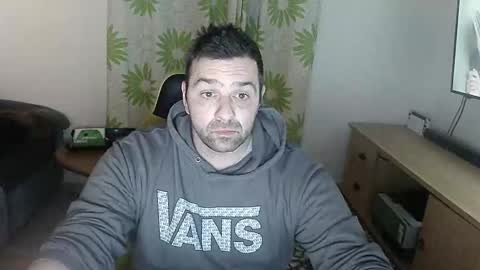 guillaume666286050 online show from January 6, 4:05 am