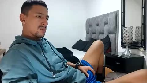 karim online show from March 7, 8:02 am