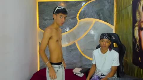 guys_hard_cock online show from April 11, 3:57 am