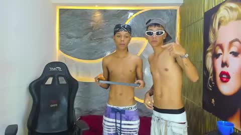 guys_hard_cock online show from April 11, 7:45 am