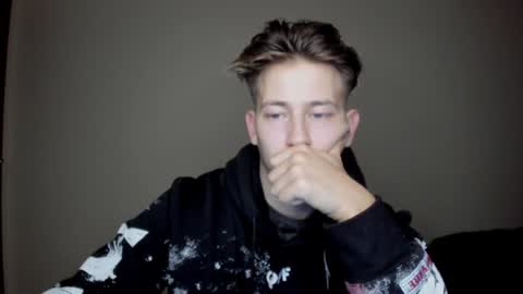 Oliver online show from January 9, 8:44 pm