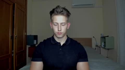 Oliver online show from February 21, 10:15 pm