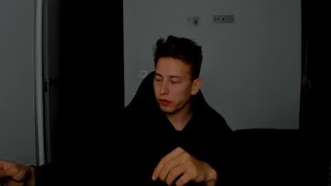 Oliver online show from March 14, 10:06 pm