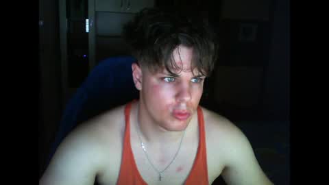 gymguy0505 online show from April 5, 8:27 pm