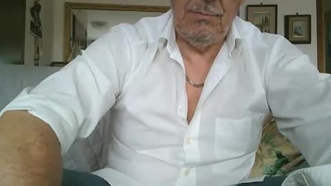 gyrdy online show from March 10, 2:26 pm