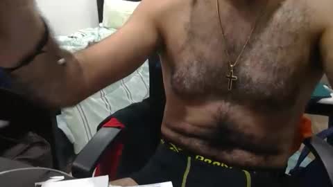 h0nest84 online show from February 3, 6:40 am