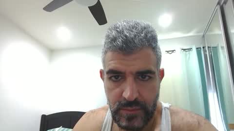 h0nest84 online show from April 18, 4:52 pm