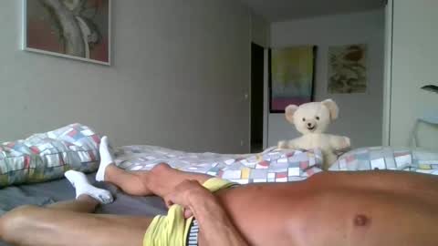 Snapshot of haarlemseboy chatting on October 12, 1:05 pm Rob online show from October 12, 1:05 pm