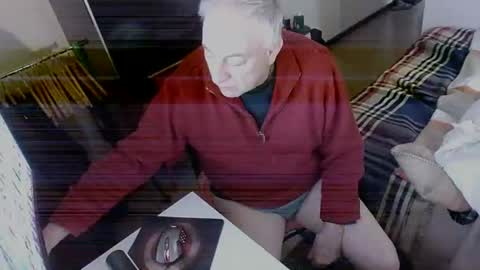 Snapshot of hacknoob62 chatting on January 12, 9:08 am hacknoob62 online show from January 12, 9:08 am
