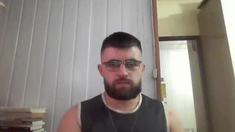 Snapshot of hairy_man_69_ chatting on December 30, 12:54 am horny online show from December 30, 12:54 am