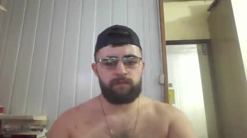 Snapshot of hairy_man_69_ chatting on February 1, 9:19 pm horny online show from February 1, 9:19 pm