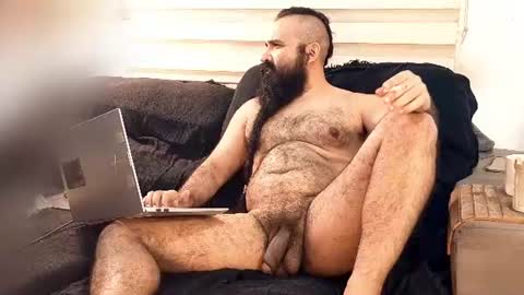 Hairy Beard Smoker online show from August 8, 7:32 pm