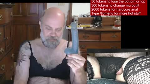 HairyDaddyBear69 online show from April 9, 4:24 pm