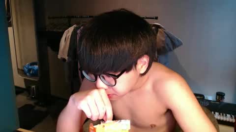 handsome_mannn online show from January 15, 2:20 pm