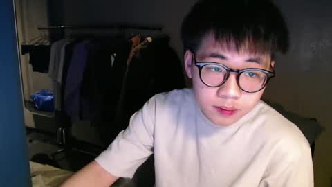 handsome_mannn online show from March 10, 11:16 pm