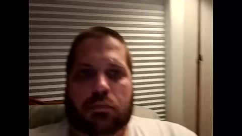 handsomedaddy198923 online show from September 22, 7:30 am