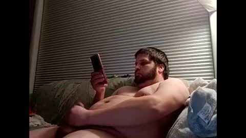 handsomedaddy198923 online show from December 3, 8:31 am