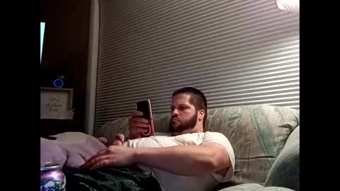 handsomedaddy198923 online show from September 30, 7:13 am