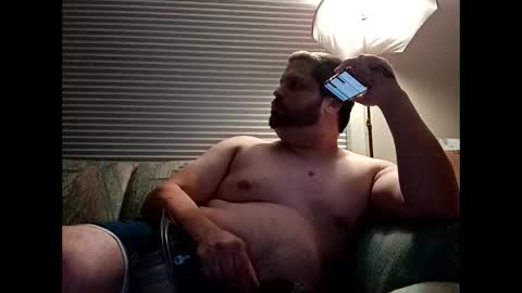 handsomedaddy198923 online show from October 7, 8:07 am