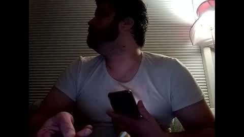 handsomedaddy198923 online show from November 19, 8:03 am