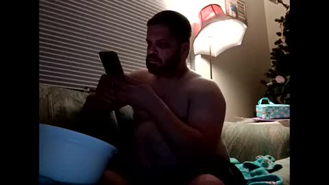 handsomedaddy198923 online show from September 23, 7:40 am