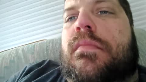 handsomedaddy198923 online show from September 27, 9:45 pm