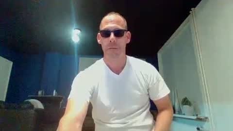 handsomeguy4ever online show from November 9, 4:27 am