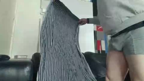 handsomeguy4ever online show from March 16, 12:53 pm