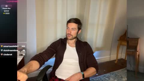 handsumhung online show from December 17, 8:48 pm