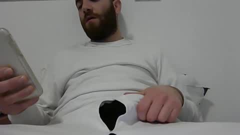 Snapshot of handyboy991 chatting on December 27, 9:32 pm handyboy991 online show from December 27, 9:32 pm