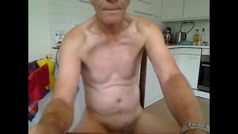 hankk54 online show from October 28, 9:01 am