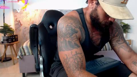 hanz_col online show from April 1, 2:25 pm