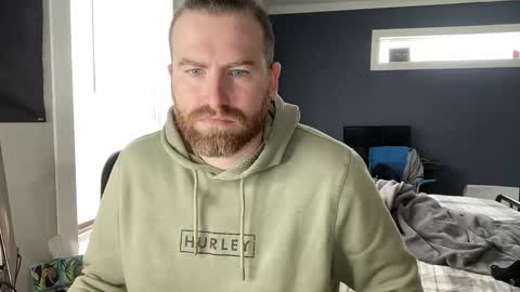 Snapshot of hard_irishman chatting on February 10, 4:25 pm Zach online show from February 10, 4:25 pm