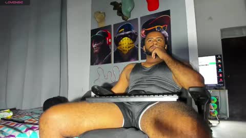 hardboy_latin online show from October 23, 4:05 am