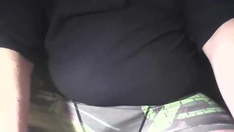 hardfrenchdick17 online show from April 15, 11:37 pm