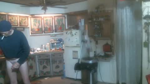 Snapshot of hardinhand44 chatting on December 22, 9:20 pm john nobles online show from December 22, 9:20 pm