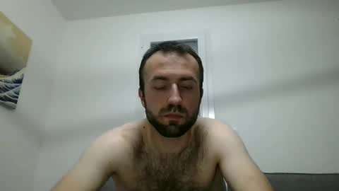 Mika online show from April 17, 11:29 pm