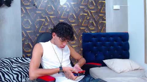 Harry online show from November 11, 11:21 pm