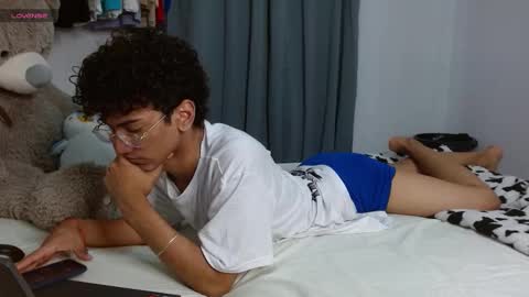 HARRY online show from April 6, 9:26 pm