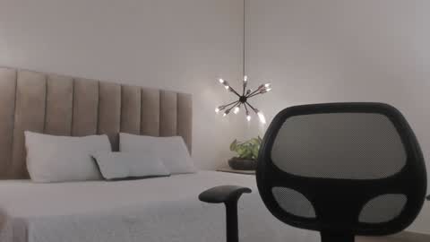 Harry Jones online show from January 17, 5:42 pm