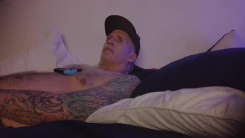 hashtagcloudp0rn online show from April 1, 5:53 am