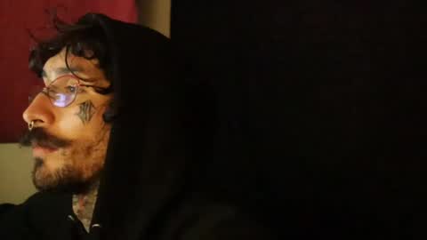 Snapshot of hatsumotokyoto chatting on February 7, 2:08 am More content   2   online show from February 7, 2:08 am