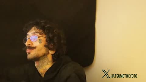 Snapshot of hatsumotokyoto chatting on January 21, 11:45 pm More content   2   online show from January 21, 11:45 pm