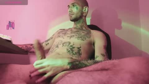 Snapshot of hatsumotokyoto chatting on September 8, 3:33 pm More content   2   online show from September 8, 3:33 pm