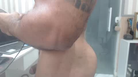 Snapshot of hebertgomes chatting on March 6, 3:56 pm hebertgomes online show from March 6, 3:56 pm