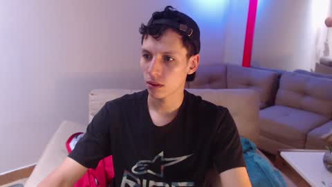 hefesto_69 online show from January 25, 8:00 pm