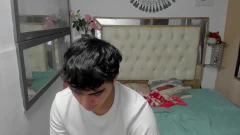 heiker_ online show from October 21, 4:59 am